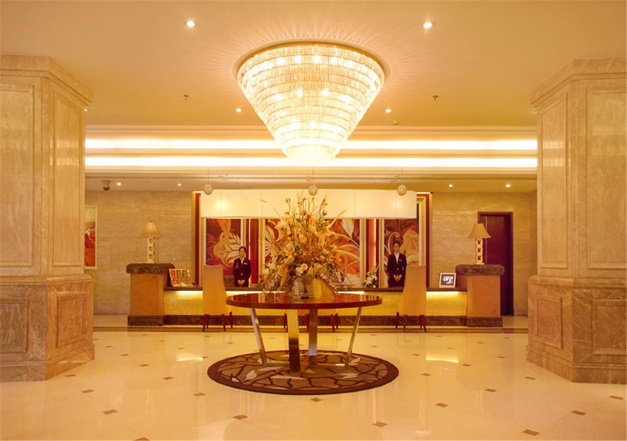 צ'נגדו Forstar Hotel - North Renmin Road מראה חיצוני תמונה