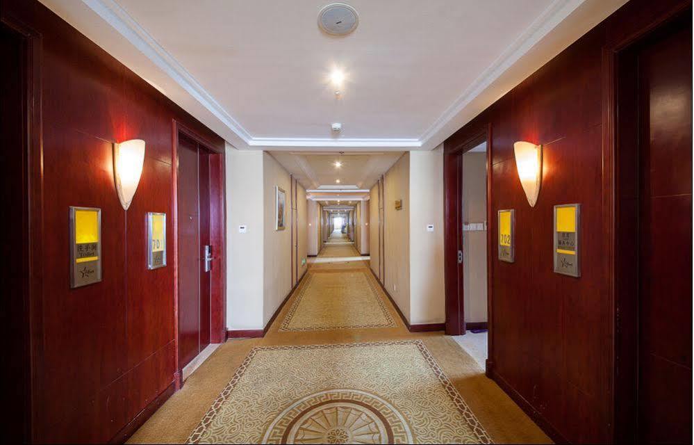צ'נגדו Forstar Hotel - North Renmin Road מראה חיצוני תמונה